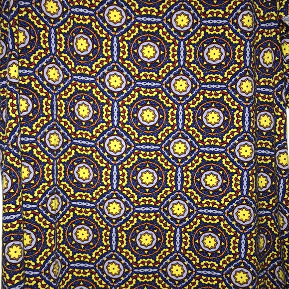 LuLaRoe Classic T NWT - Picture 2 of 8